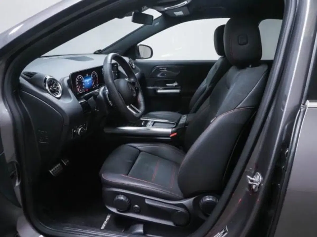 Mercedes-Benz GLA SUV usata a Milano (7)