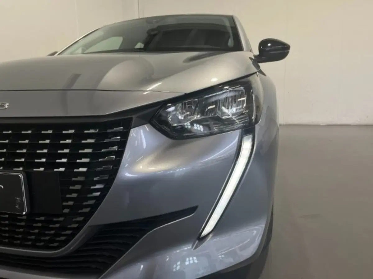 Peugeot 208 usata a Treviso (12)