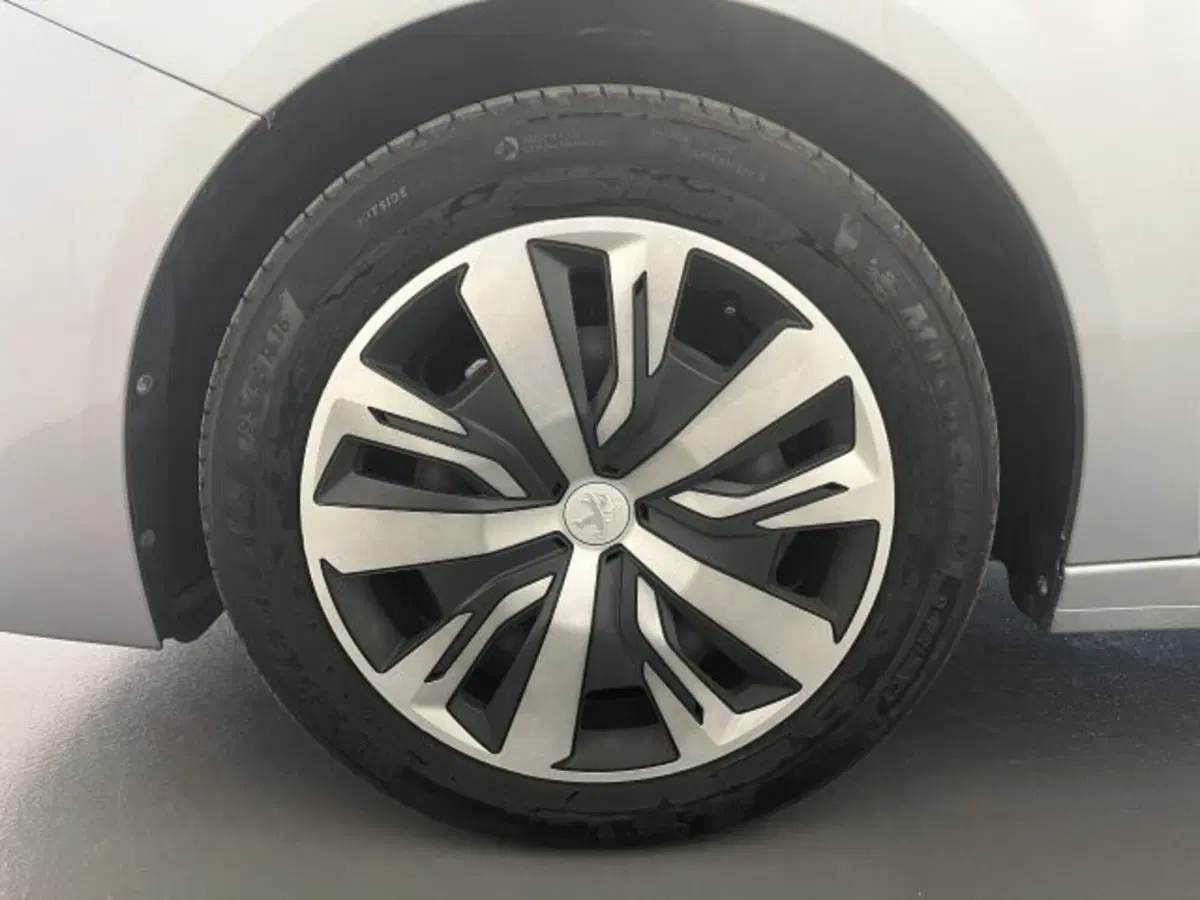 Peugeot 208 usata a Treviso (13)