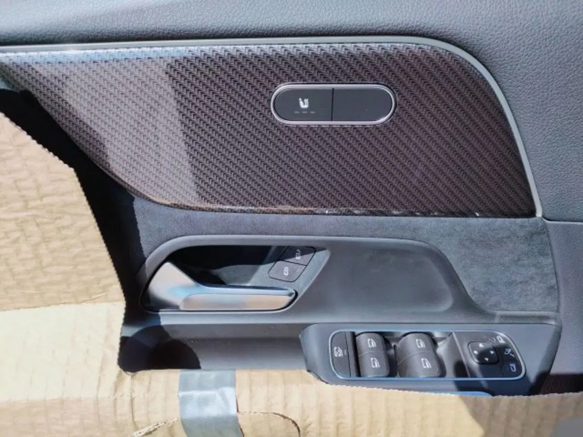 Mercedes-Benz GLA SUV nuova a Teramo (12)
