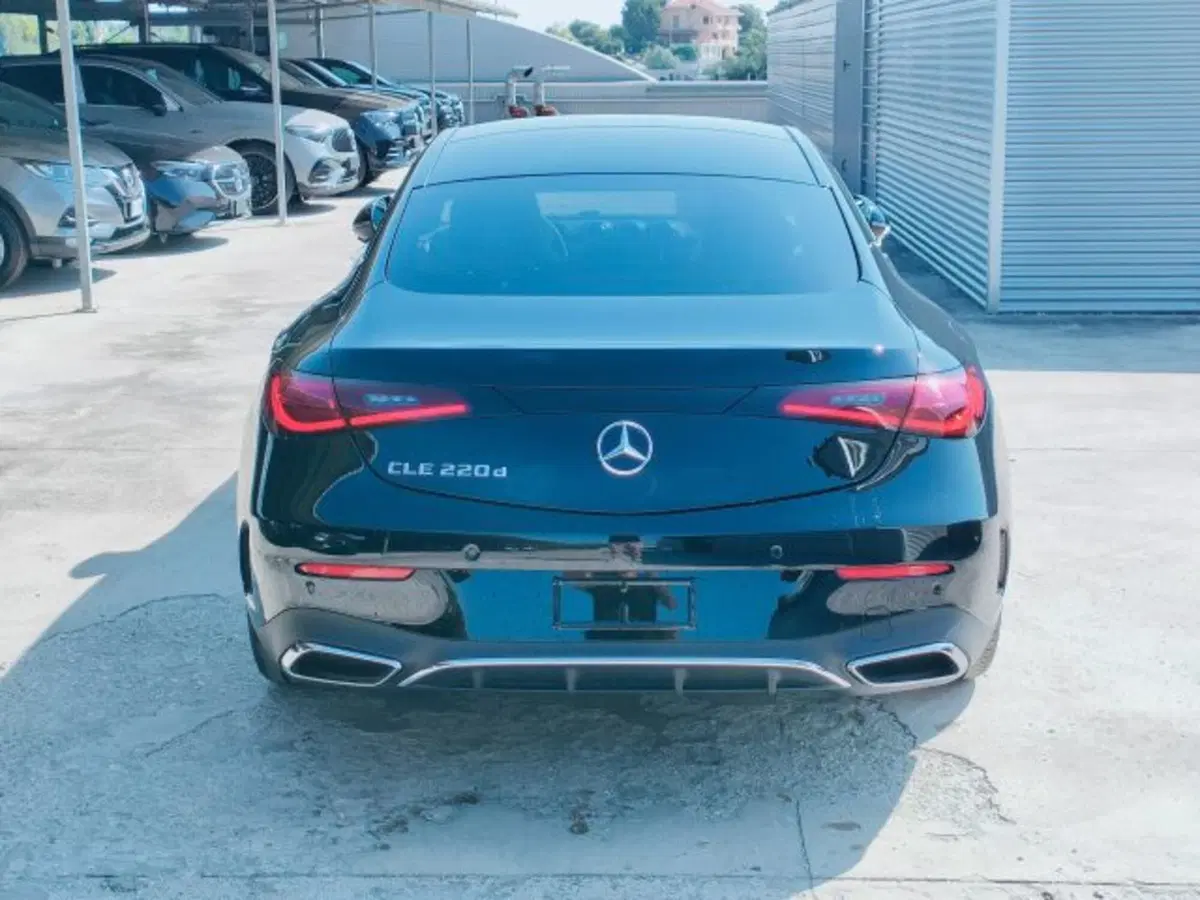 Mercedes-Benz CLE Coupé nuova a Teramo (5)