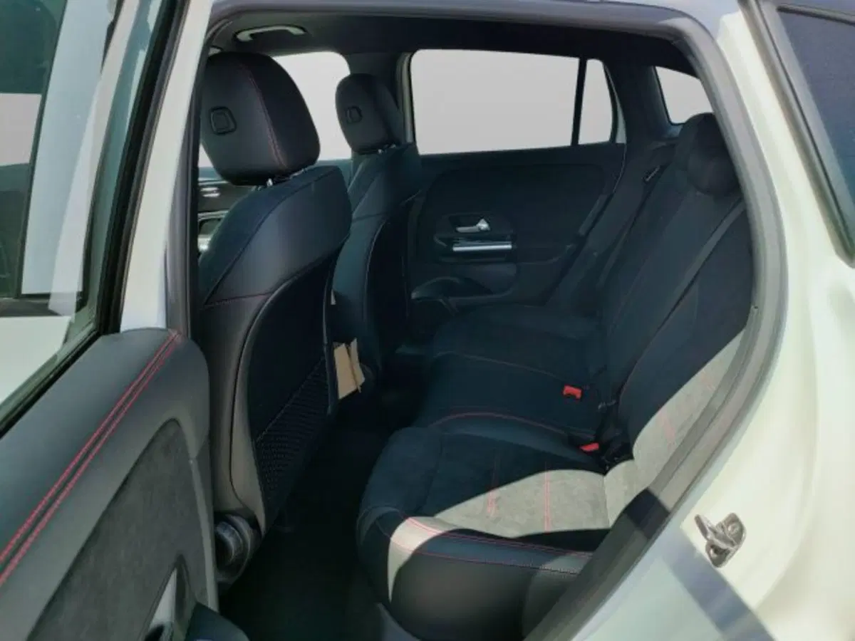 Mercedes-Benz GLA SUV nuova a Teramo (8)