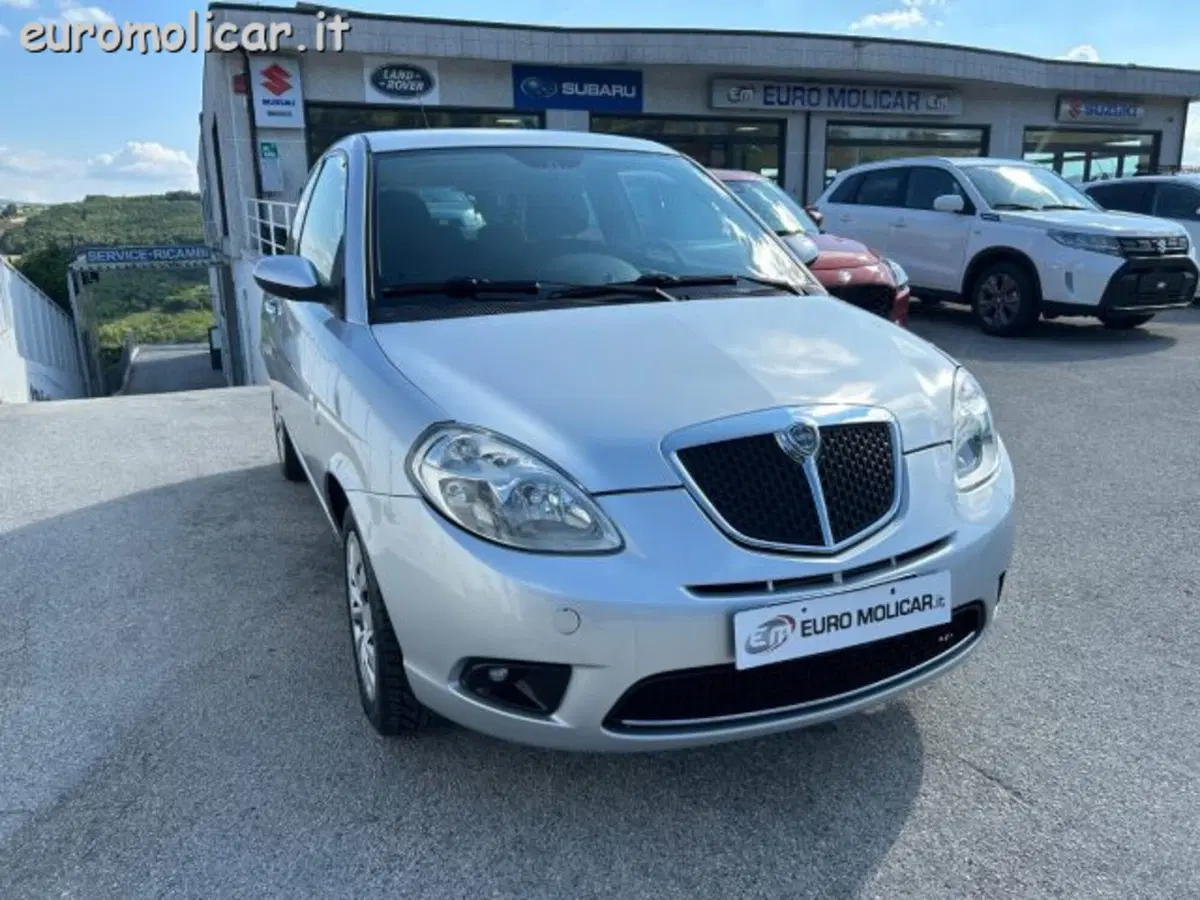 Lancia Ypsilon usata a Campobasso (3)