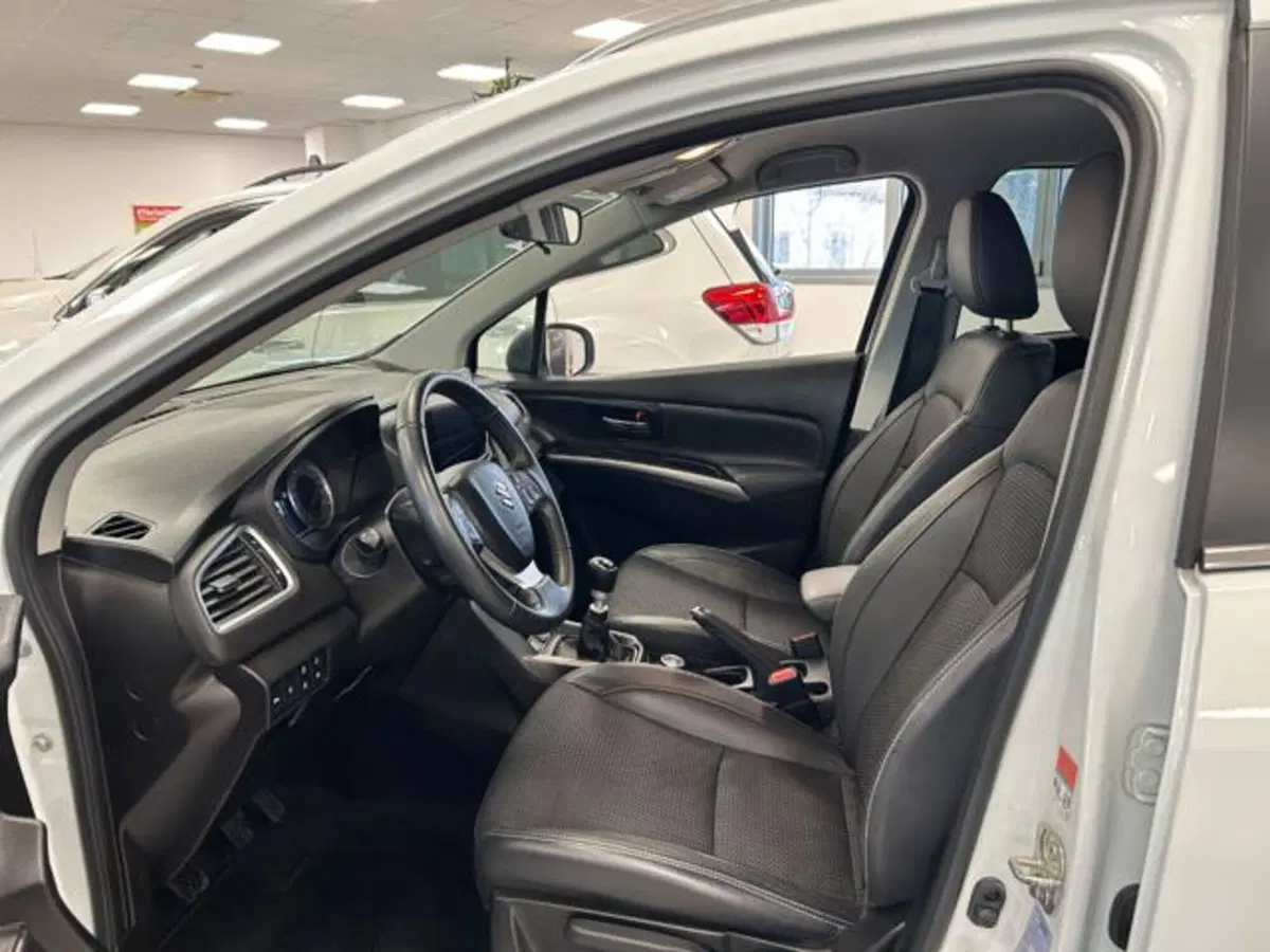 Suzuki S-Cross usata a Campobasso (15)
