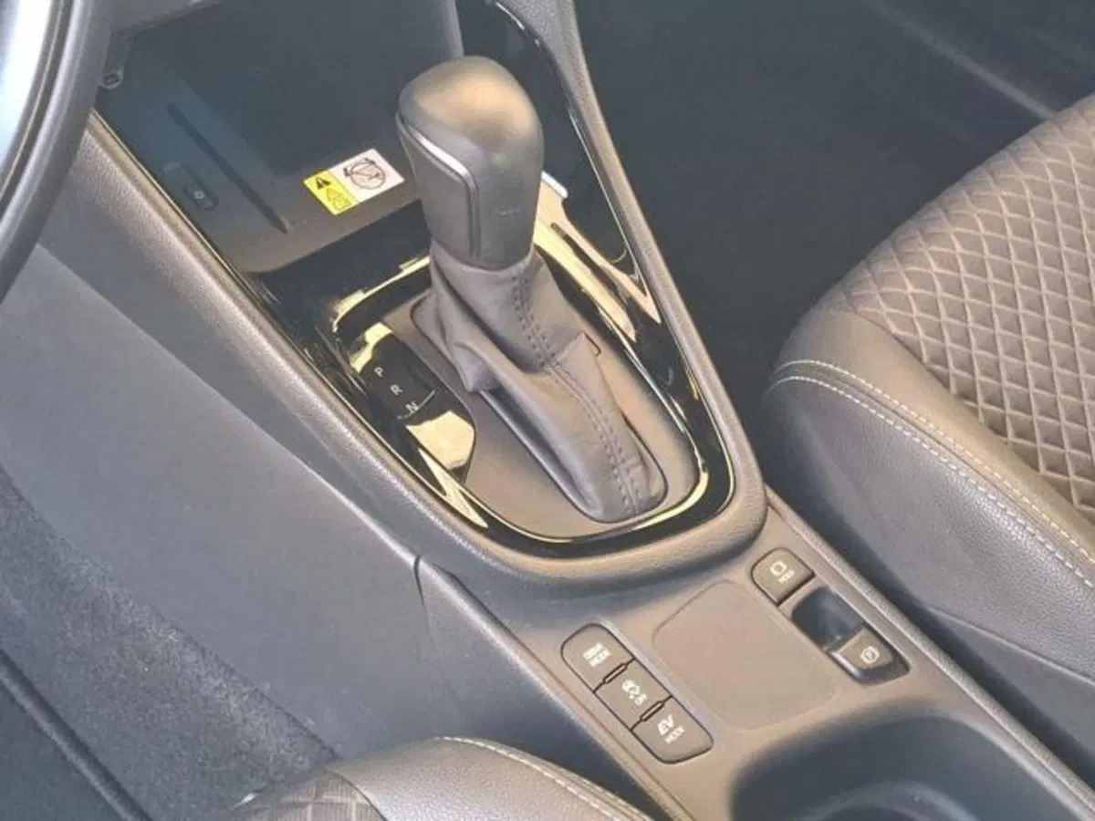 Toyota Yaris usata a Roma (16)