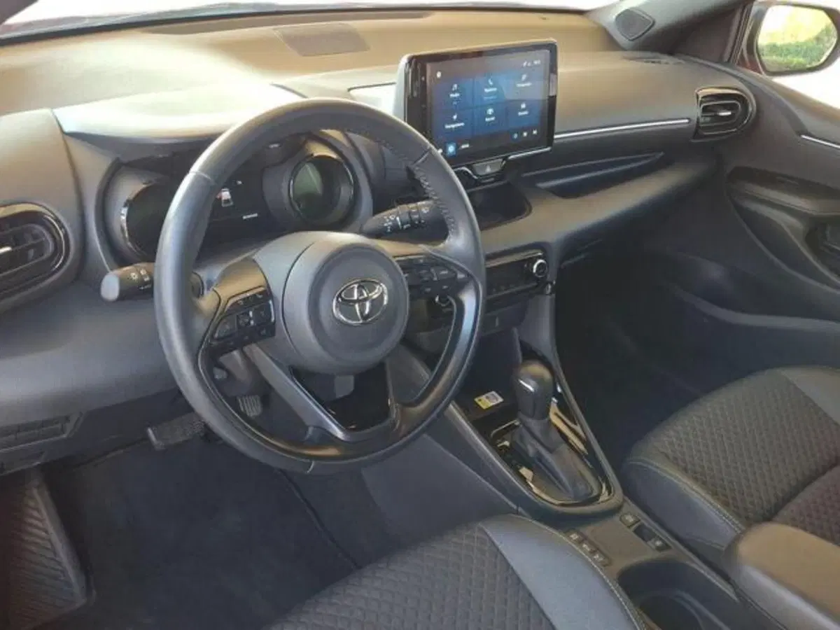 Toyota Yaris usata a Roma (7)