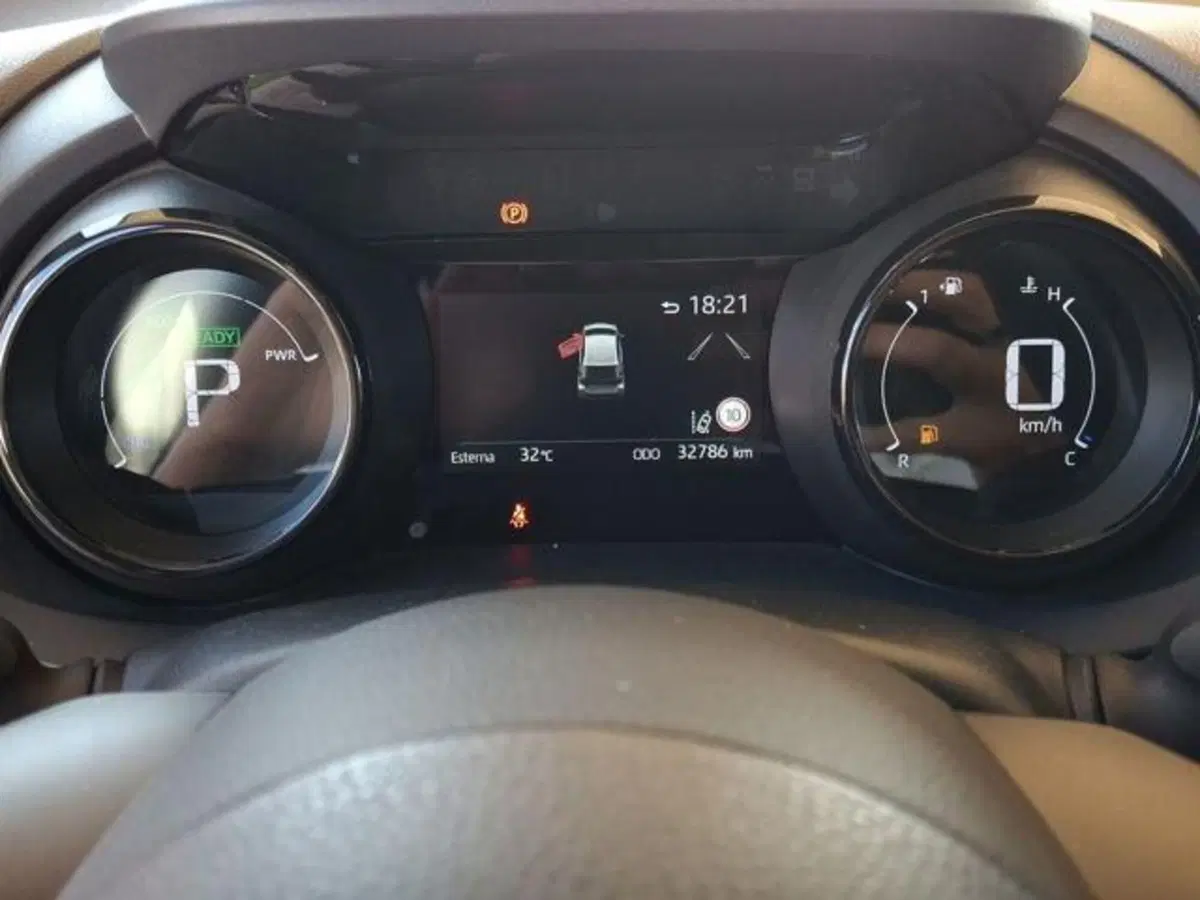 Toyota Yaris usata a Roma (9)