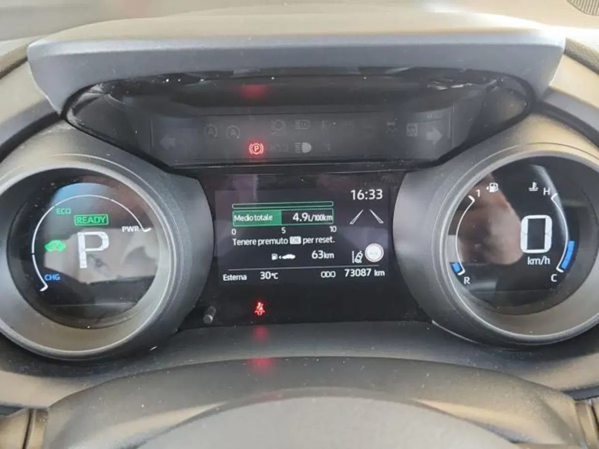 Toyota Yaris Cross usata a Roma (9)