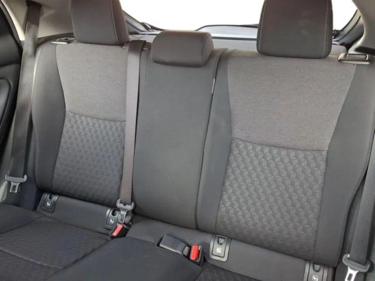 Toyota Yaris Cross usata a Roma (11)