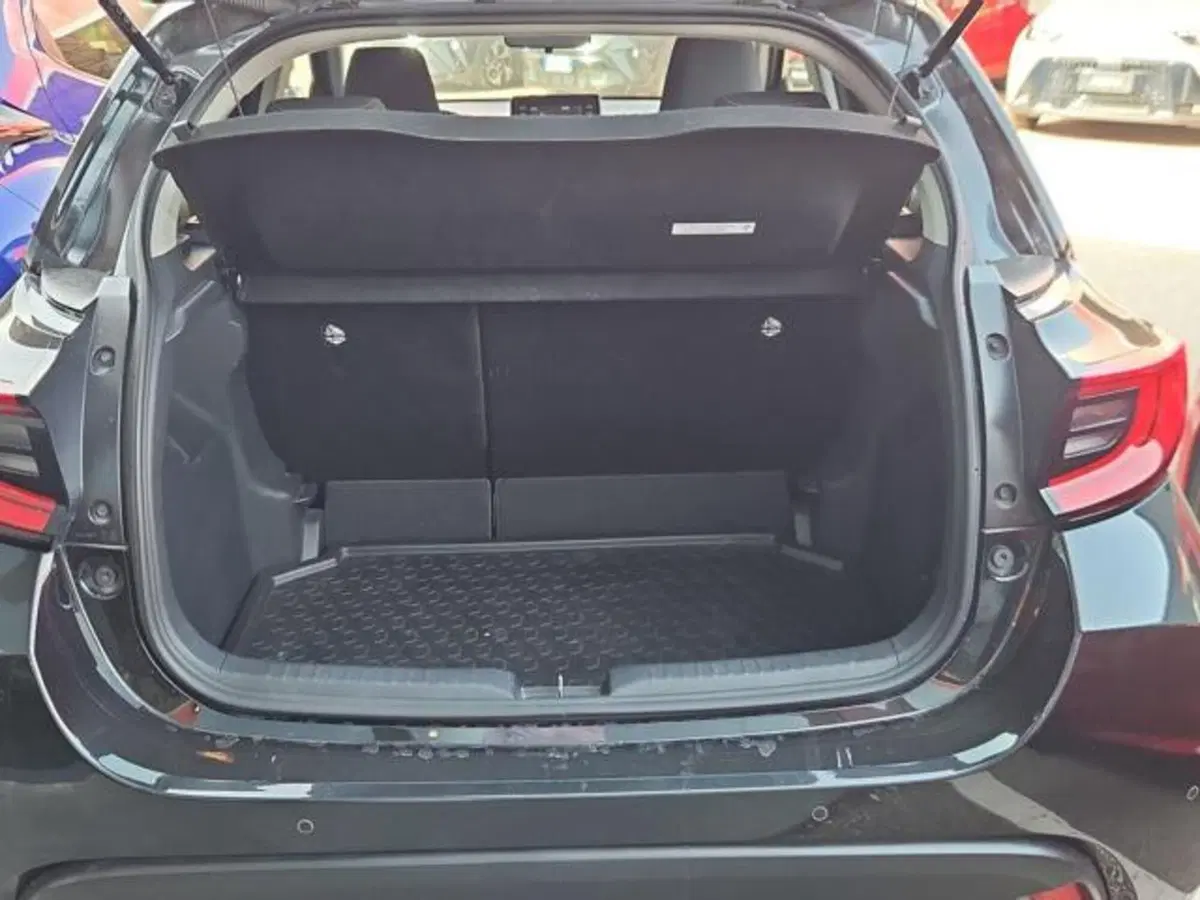 Toyota Yaris Cross usata a Roma (6)