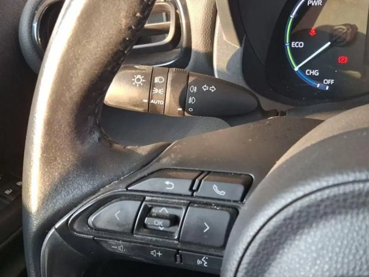 Toyota Yaris Cross usata a Roma (17)
