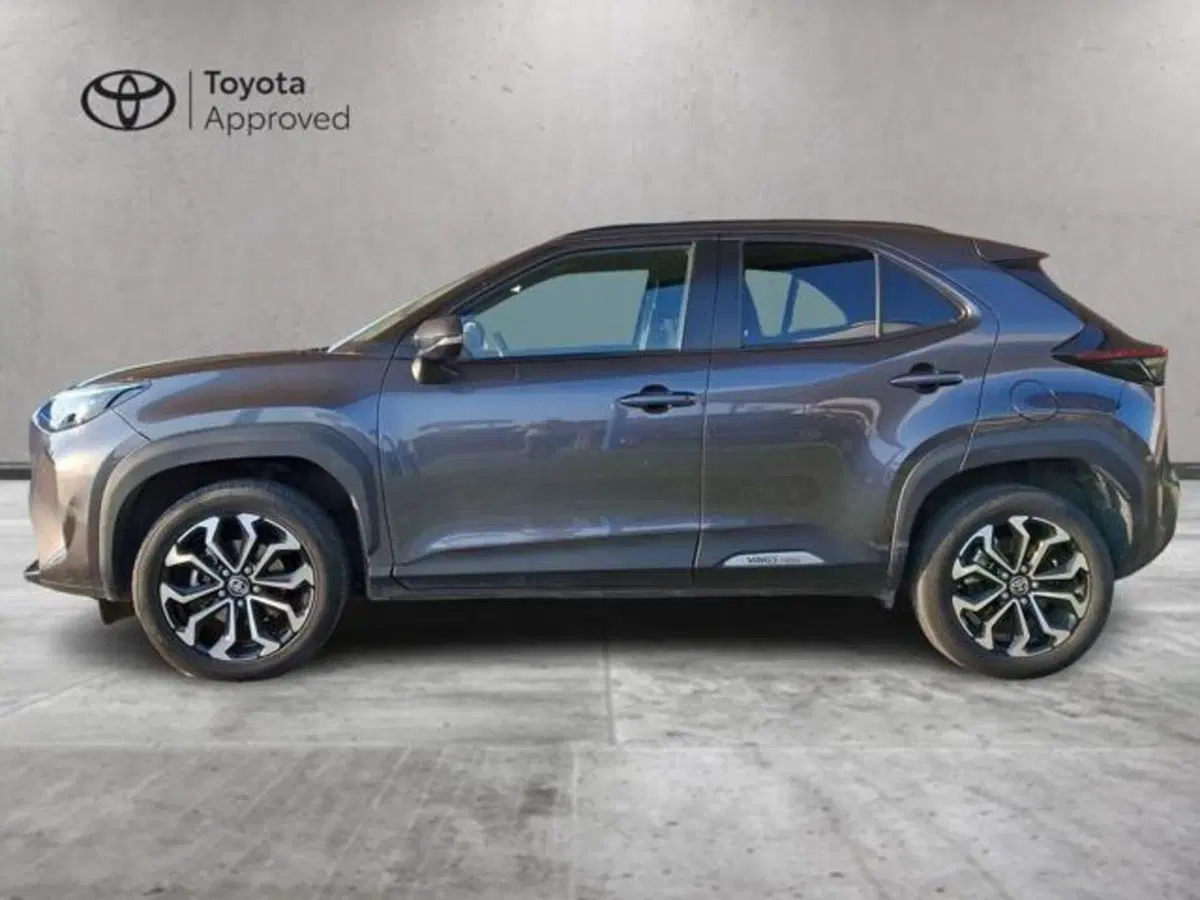 Toyota Yaris Cross usata a Roma (3)