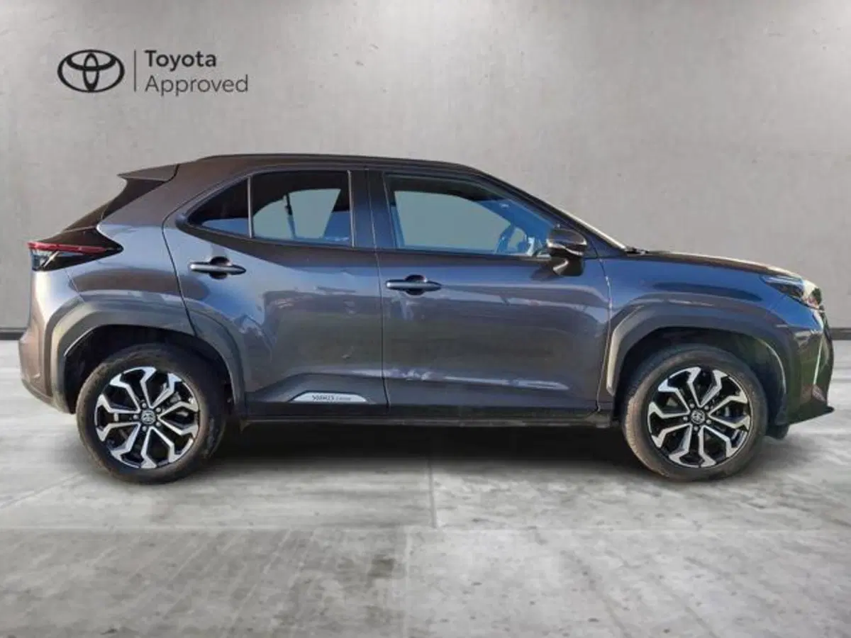 Toyota Yaris Cross usata a Roma (4)