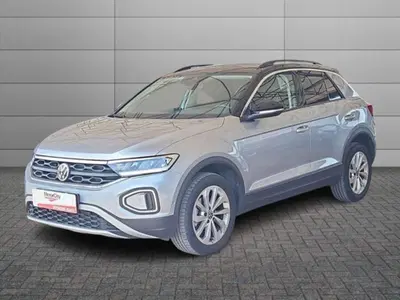 Volkswagen T-Roc 1.5 tsi Edition dsg del 2025 usata a Roma