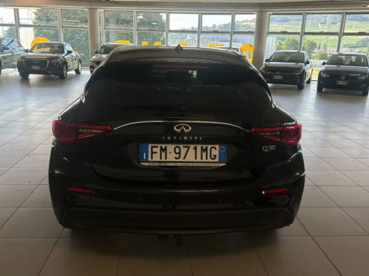 Infiniti Q30 usata a Cuneo (6)