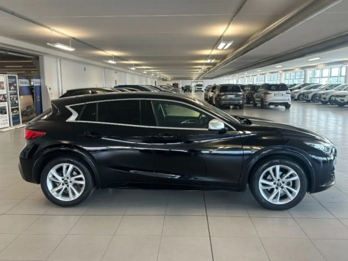 Infiniti Q30 usata a Cuneo (8)