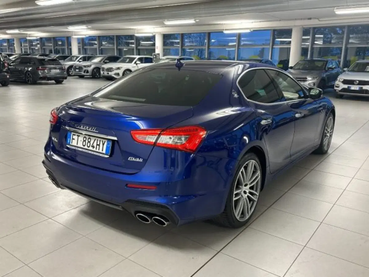 Maserati Ghibli usata a Cuneo (7)