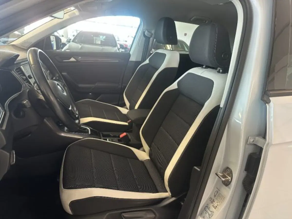 Volkswagen T-Roc usata a Cuneo (12)