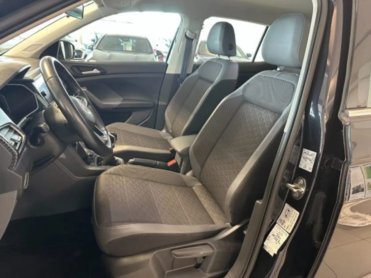 Volkswagen T-Cross usata a Cuneo (11)