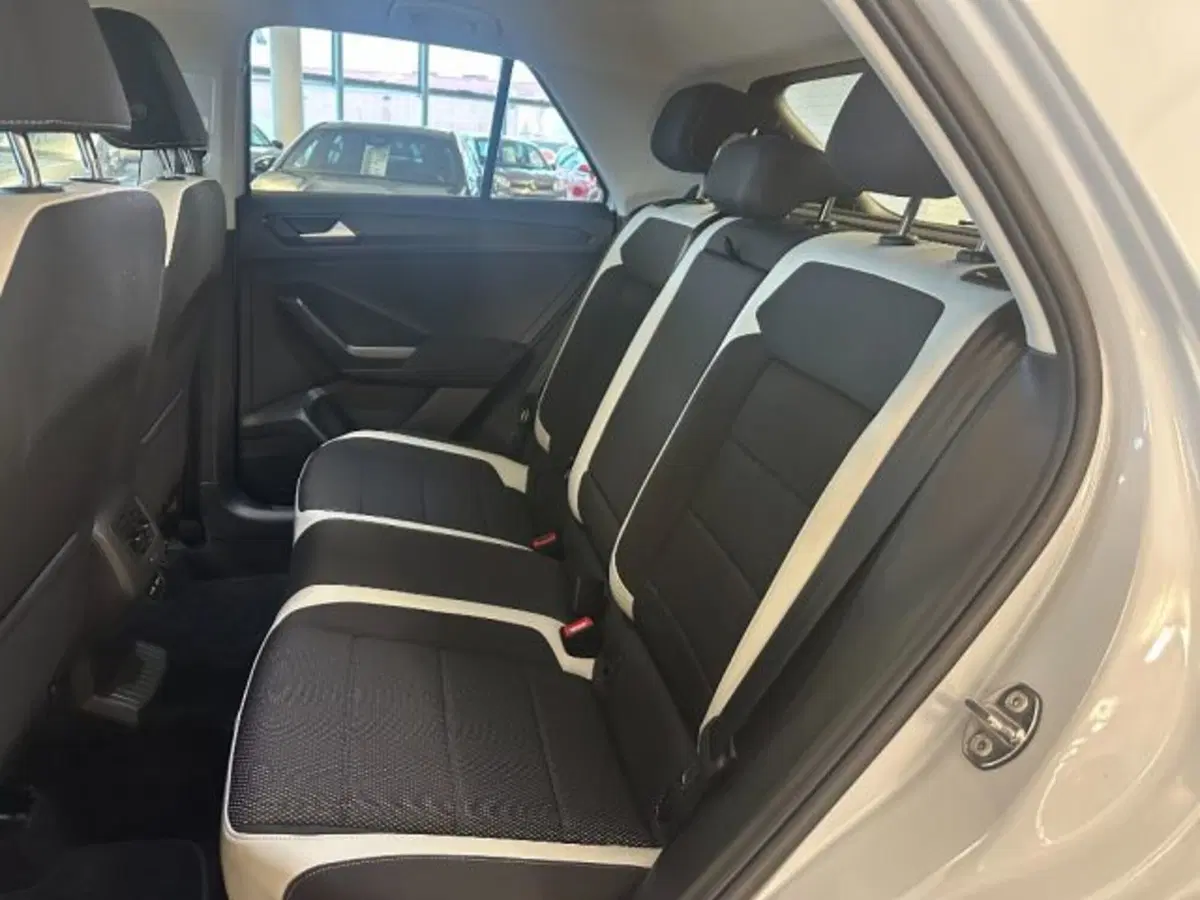 Volkswagen T-Roc usata a Cuneo (12)