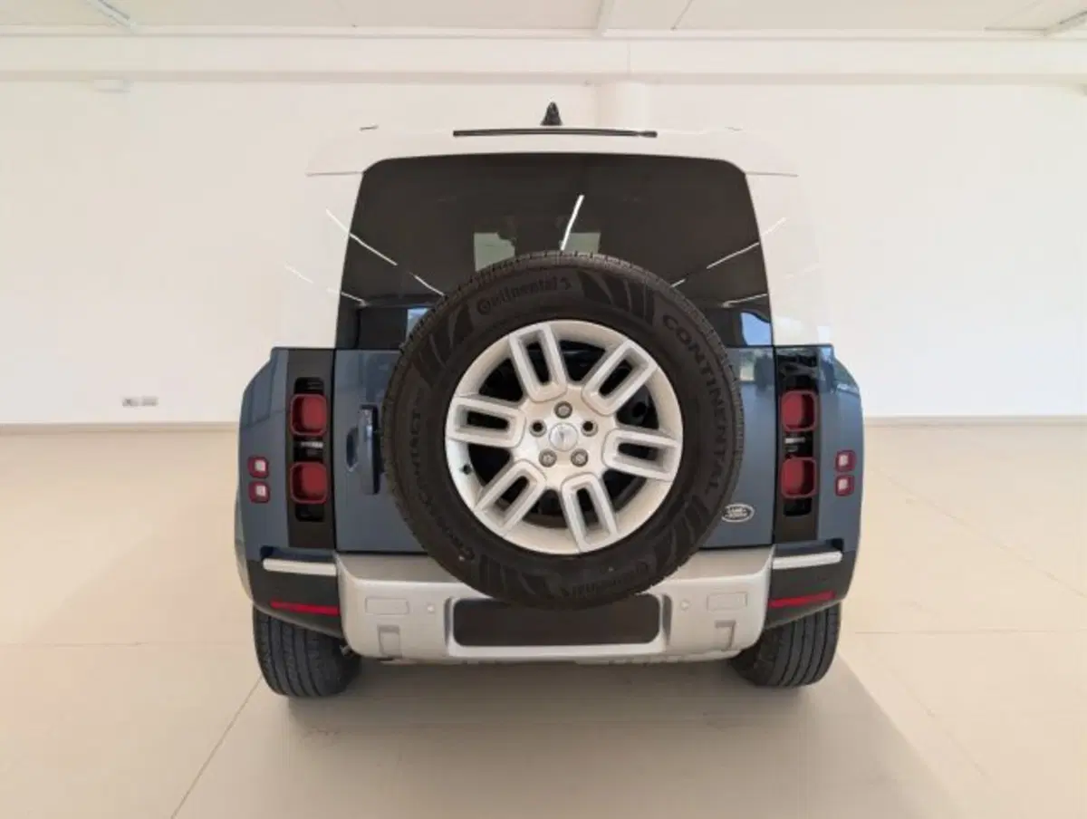 Land Rover Defender usata a Cuneo (4)