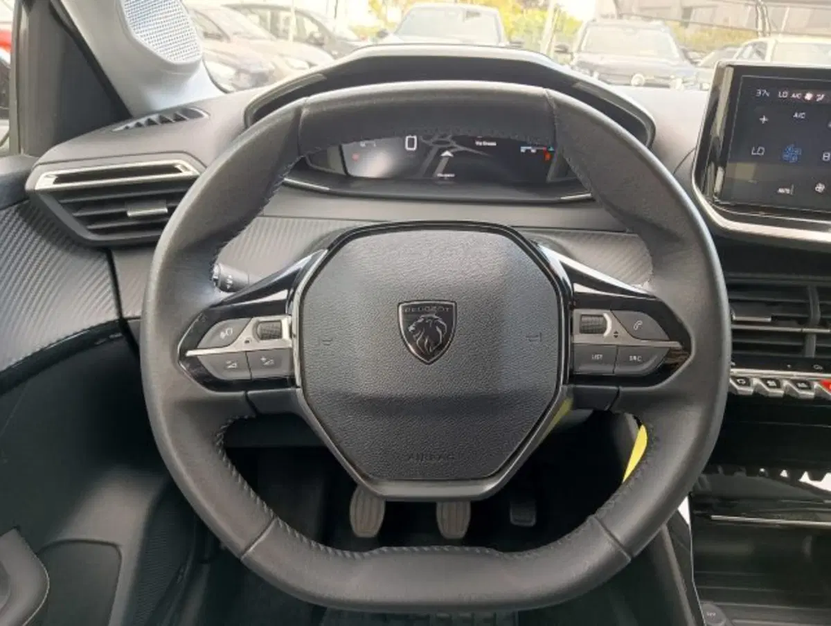 Peugeot 2008 usata a Brescia (7)