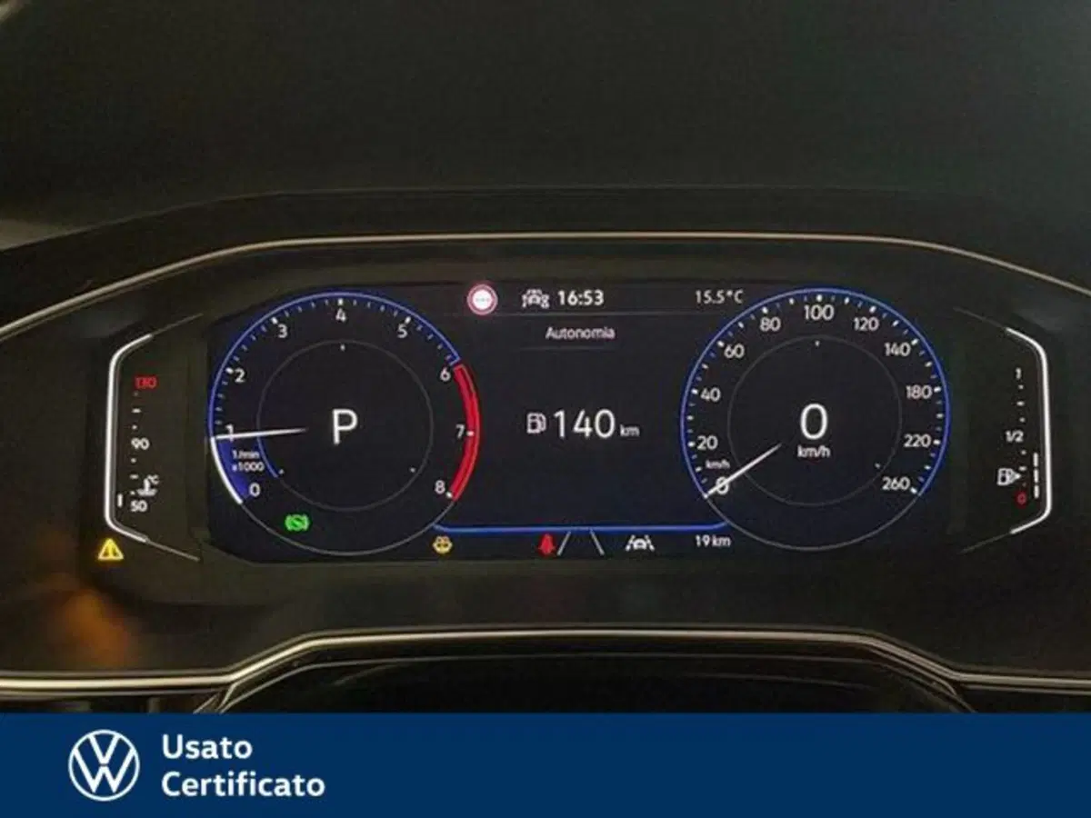 Volkswagen Polo nuova a Vicenza (14)