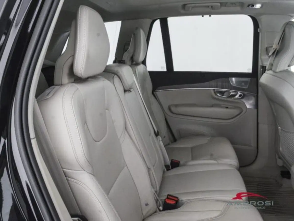 Volvo XC90 usata a Perugia (13)