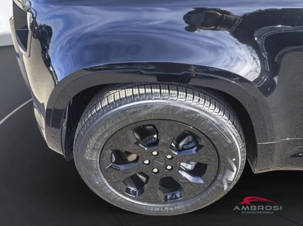 Land Rover Defender nuova a Perugia (12)