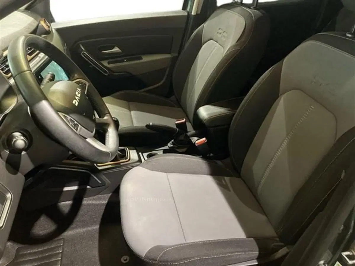 Dacia Duster usata a Como (10)