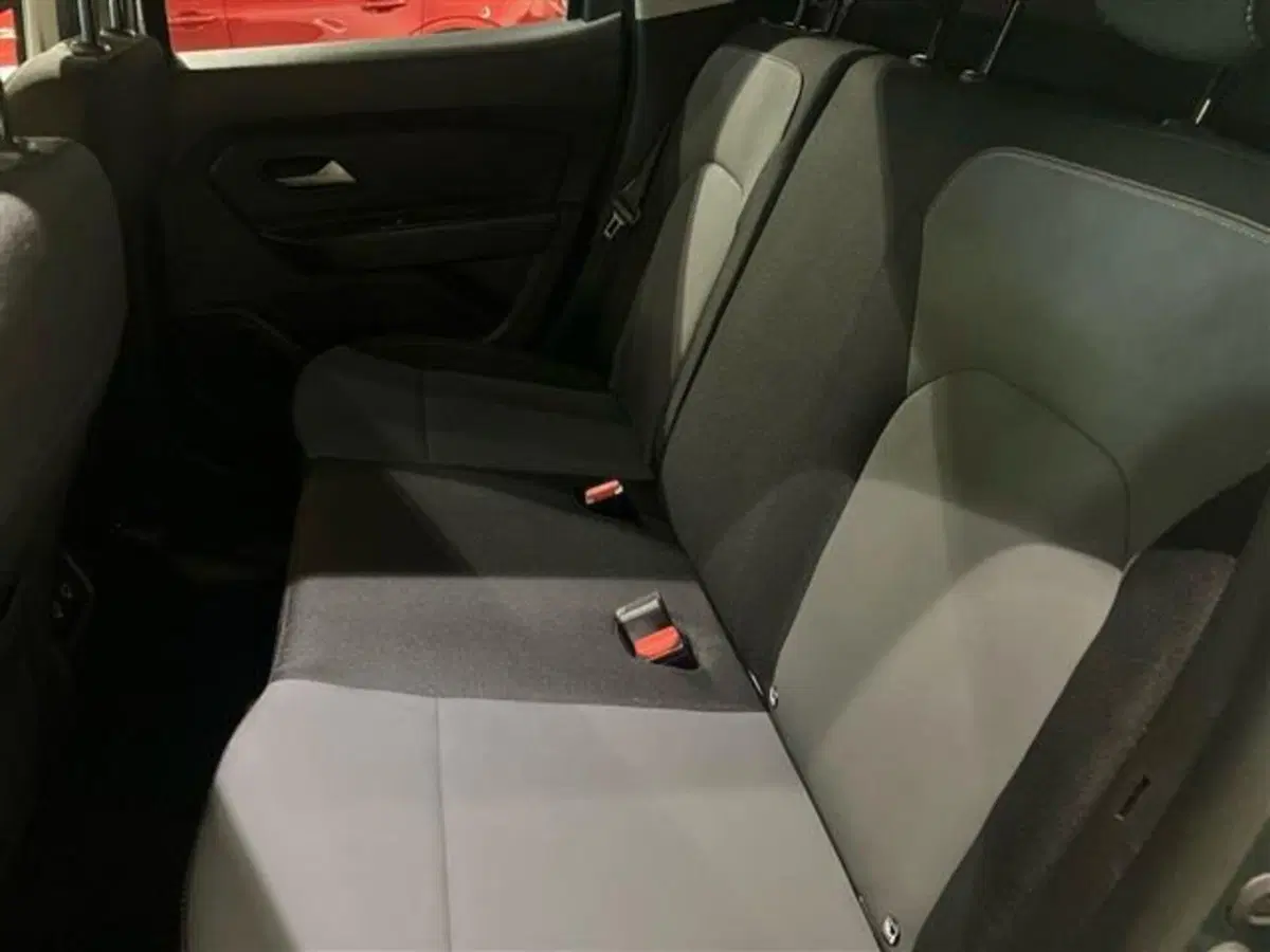 Dacia Duster usata a Como (12)