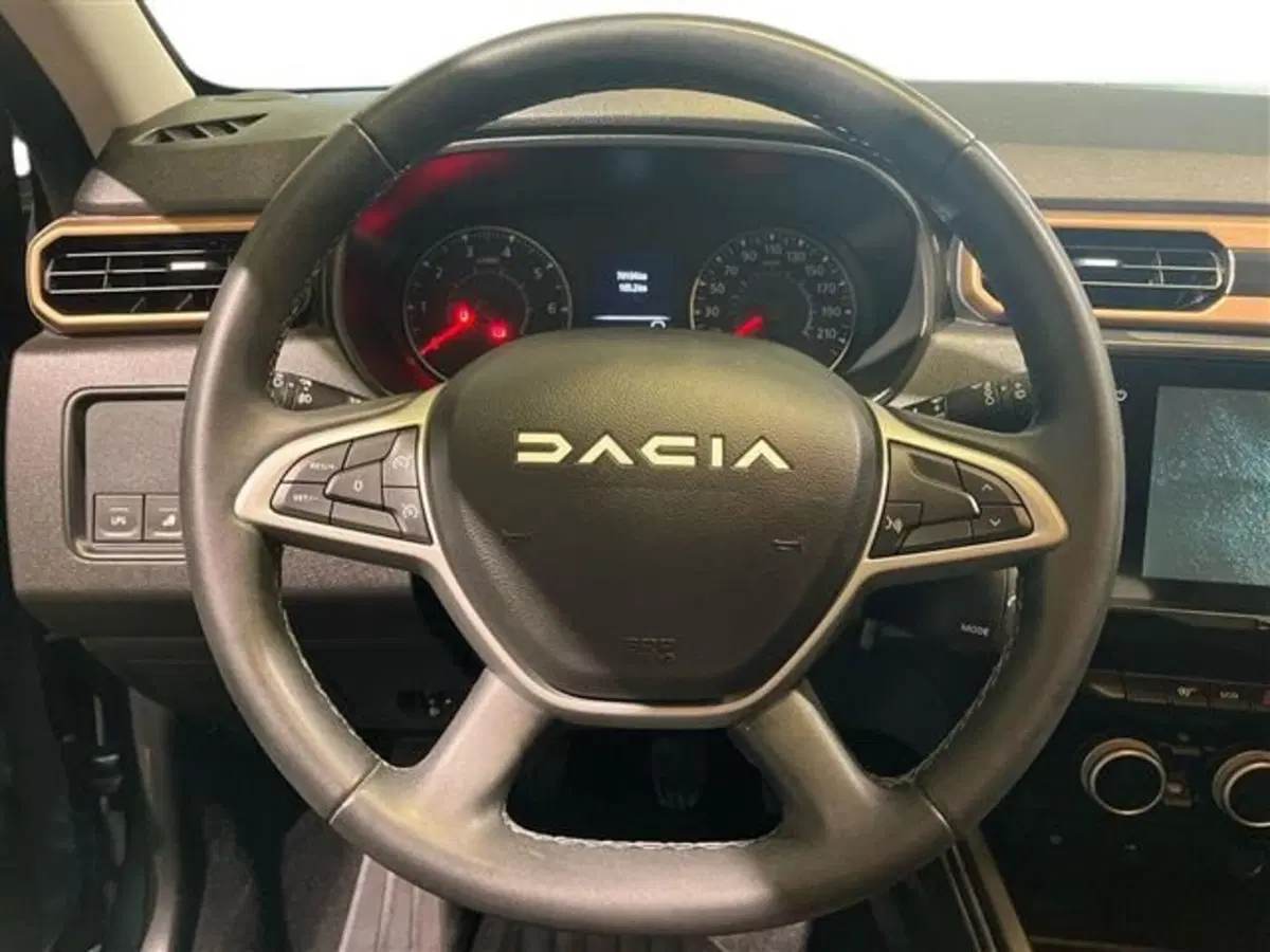 Dacia Duster usata a Como (16)