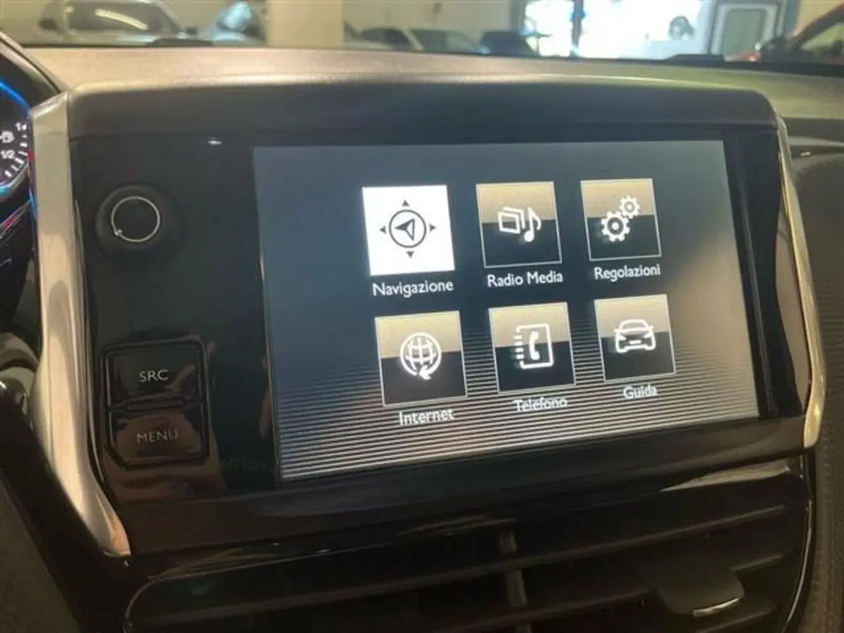 Peugeot 2008 usata a Como (15)
