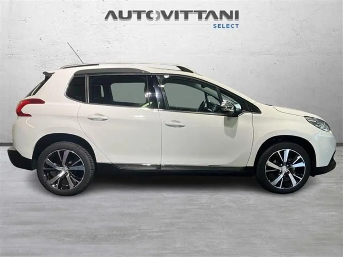 Peugeot 2008 usata a Como (5)