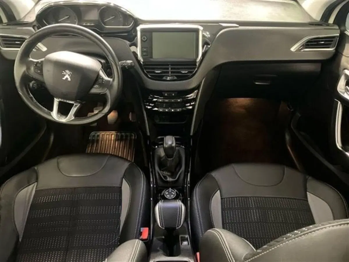 Peugeot 2008 usata a Como (9)