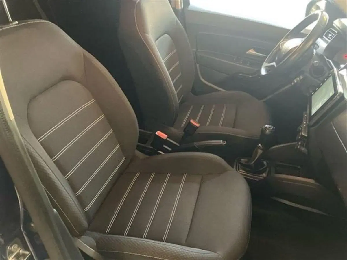 Dacia Duster usata a Como (10)