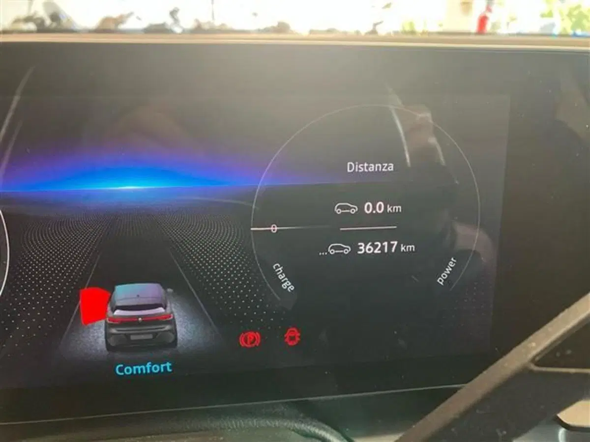 Renault Megane E-Tech Electric usata a Como (14)