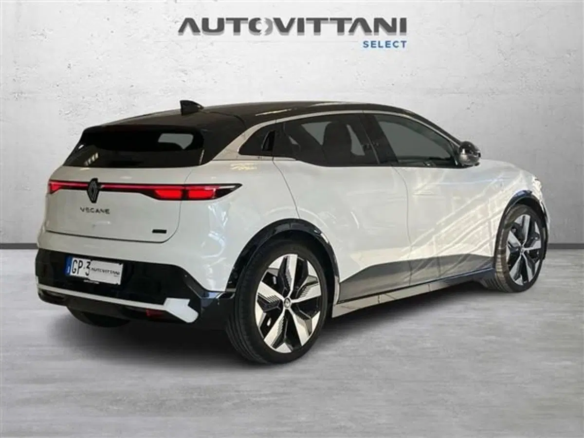 Renault Megane E-Tech Electric usata a Como (3)