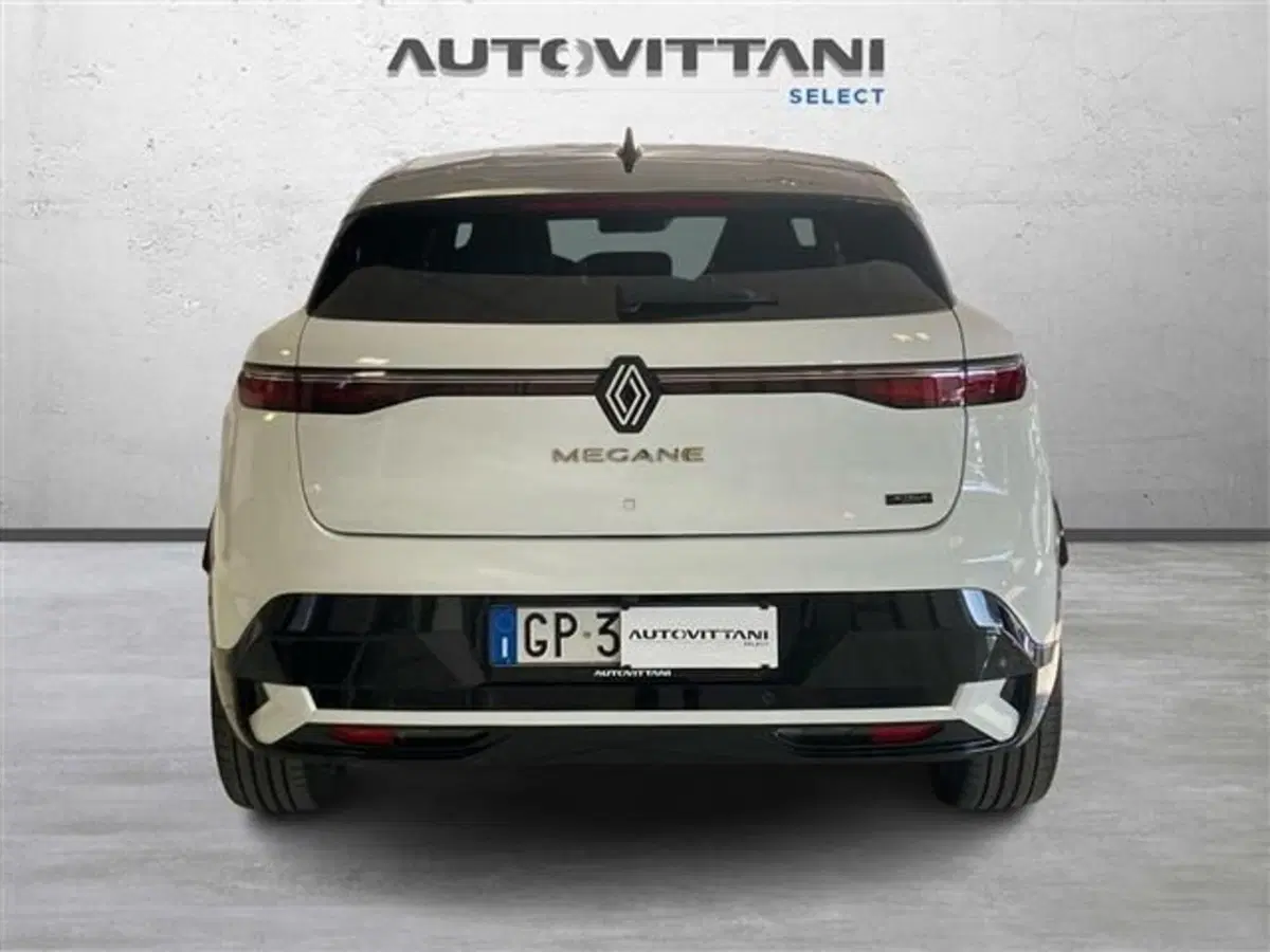 Renault Megane E-Tech Electric usata a Como (4)