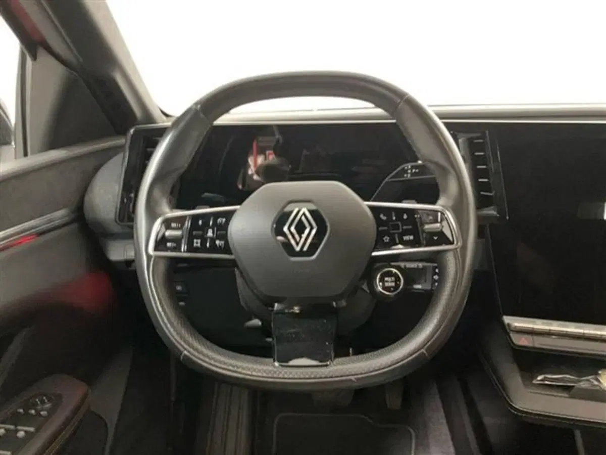 Renault Megane E-Tech Electric usata a Como (16)