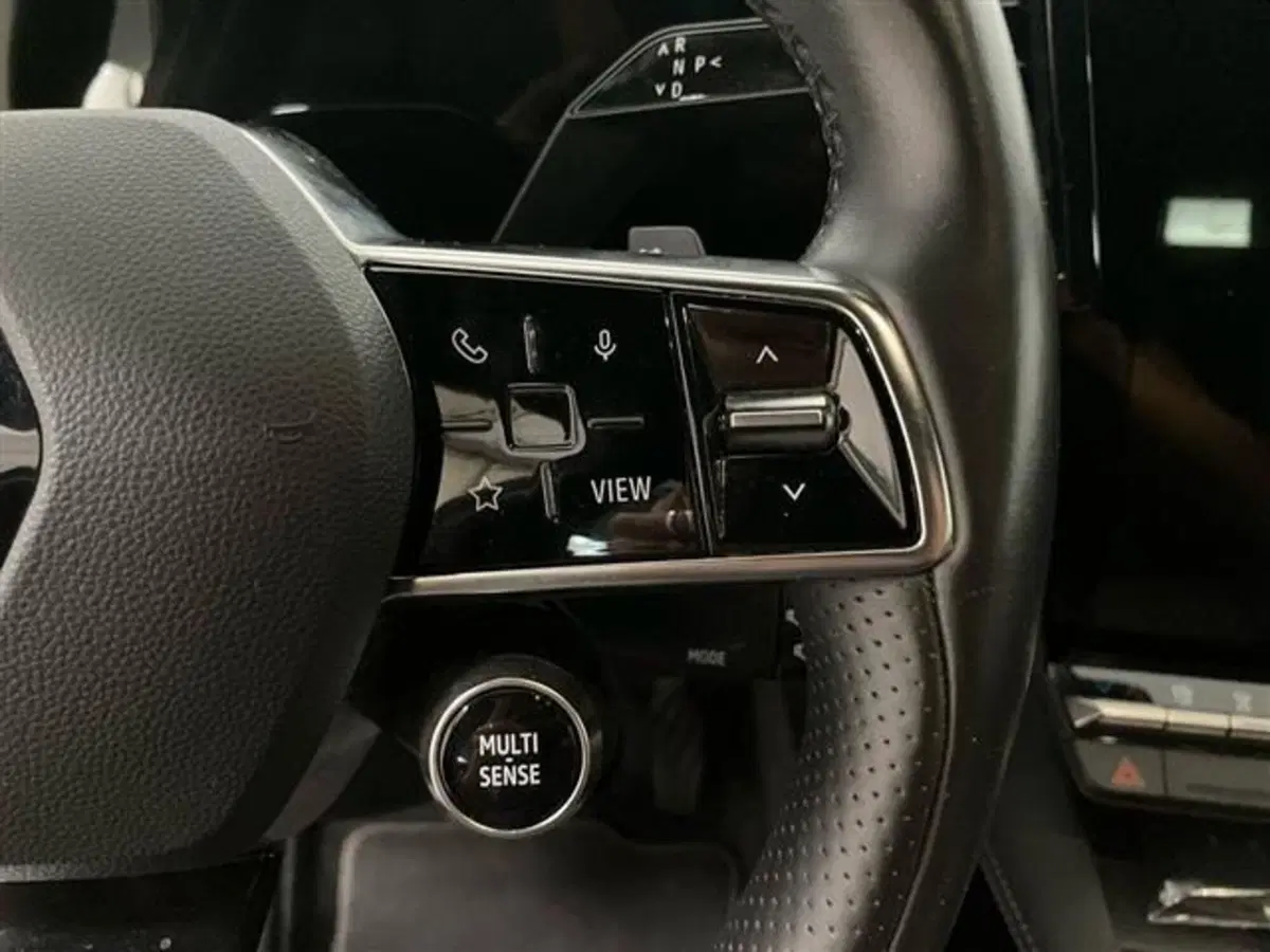 Renault Megane E-Tech Electric usata a Como (18)