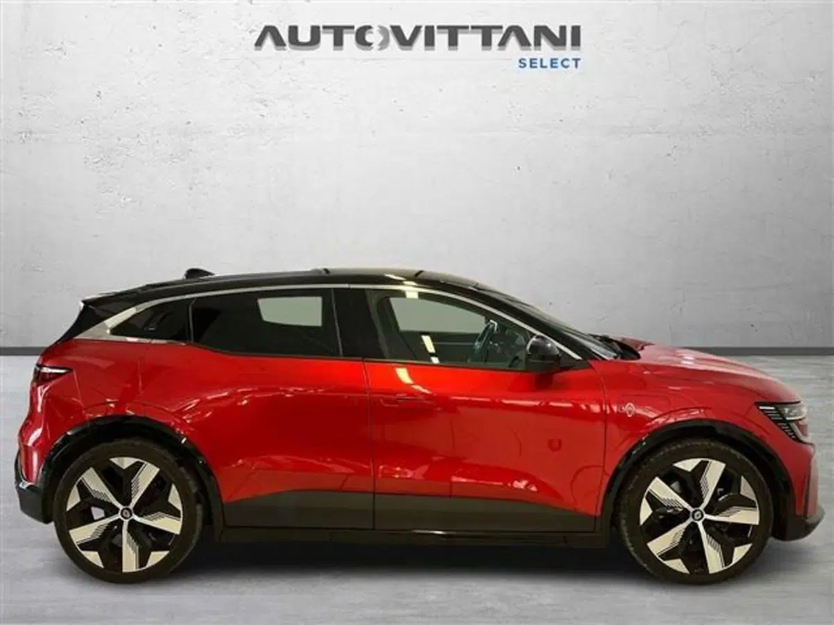 Renault Megane E-Tech Electric usata a Como (5)