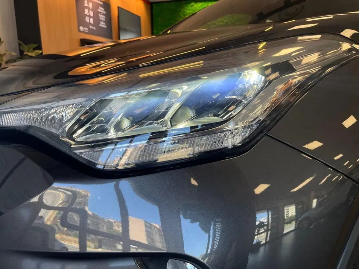 Toyota Toyota C-HR usata a Catanzaro (13)