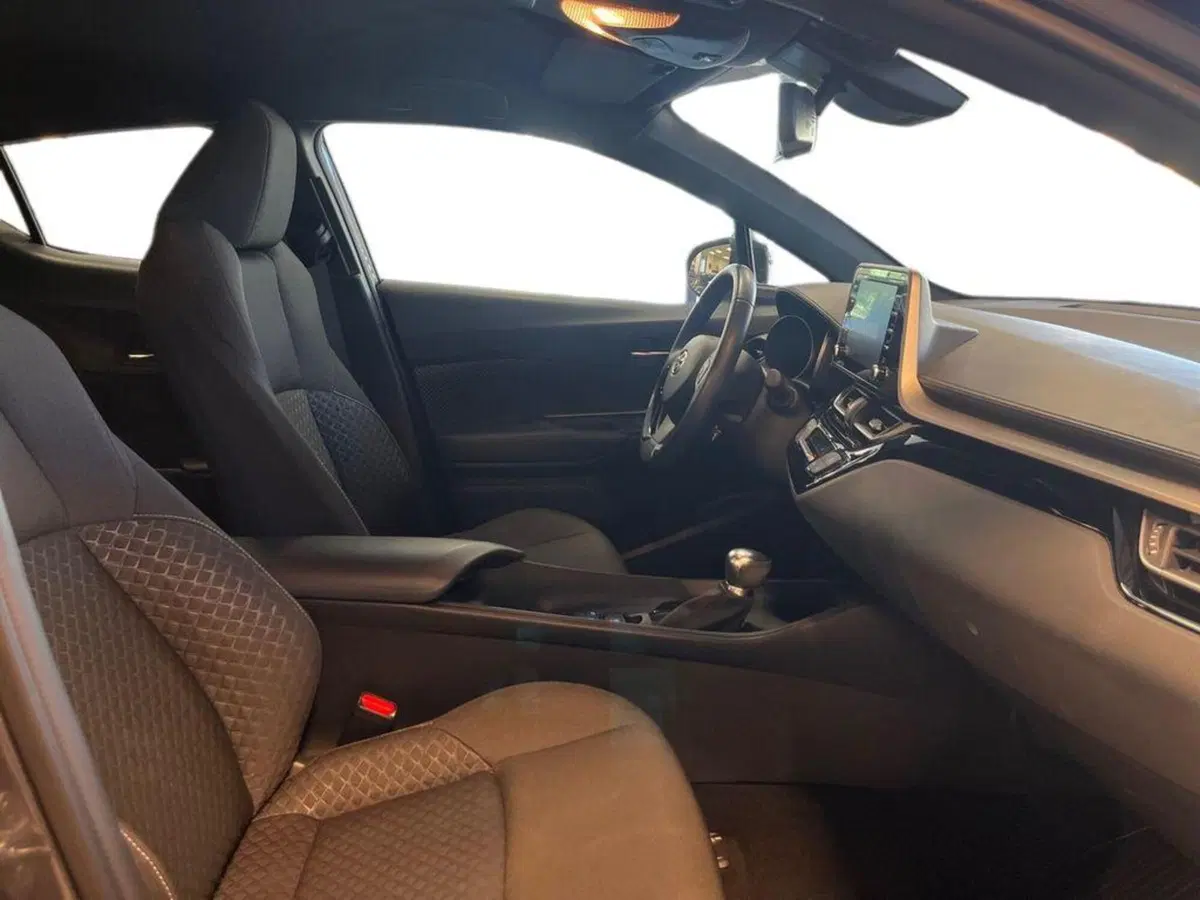 Toyota Toyota C-HR usata a Catanzaro (15)