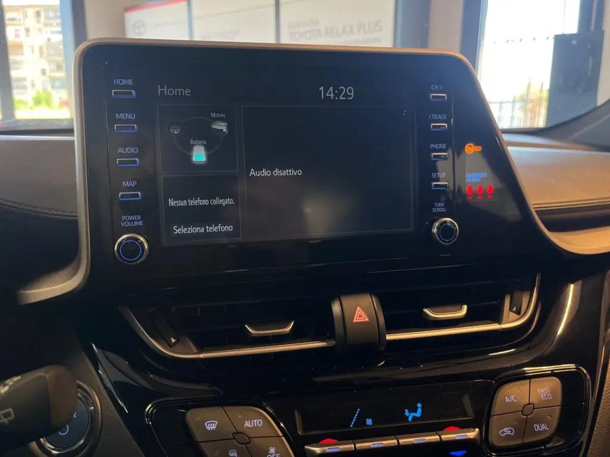 Toyota Toyota C-HR usata a Catanzaro (9)
