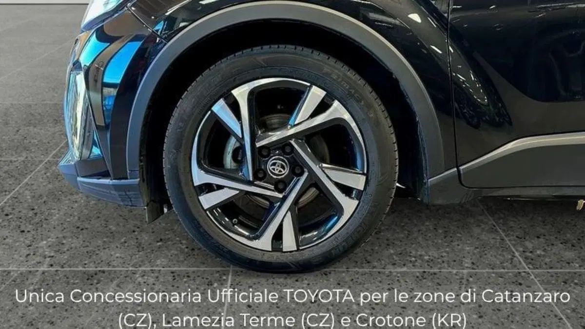 Toyota Toyota C-HR usata a Catanzaro (7)