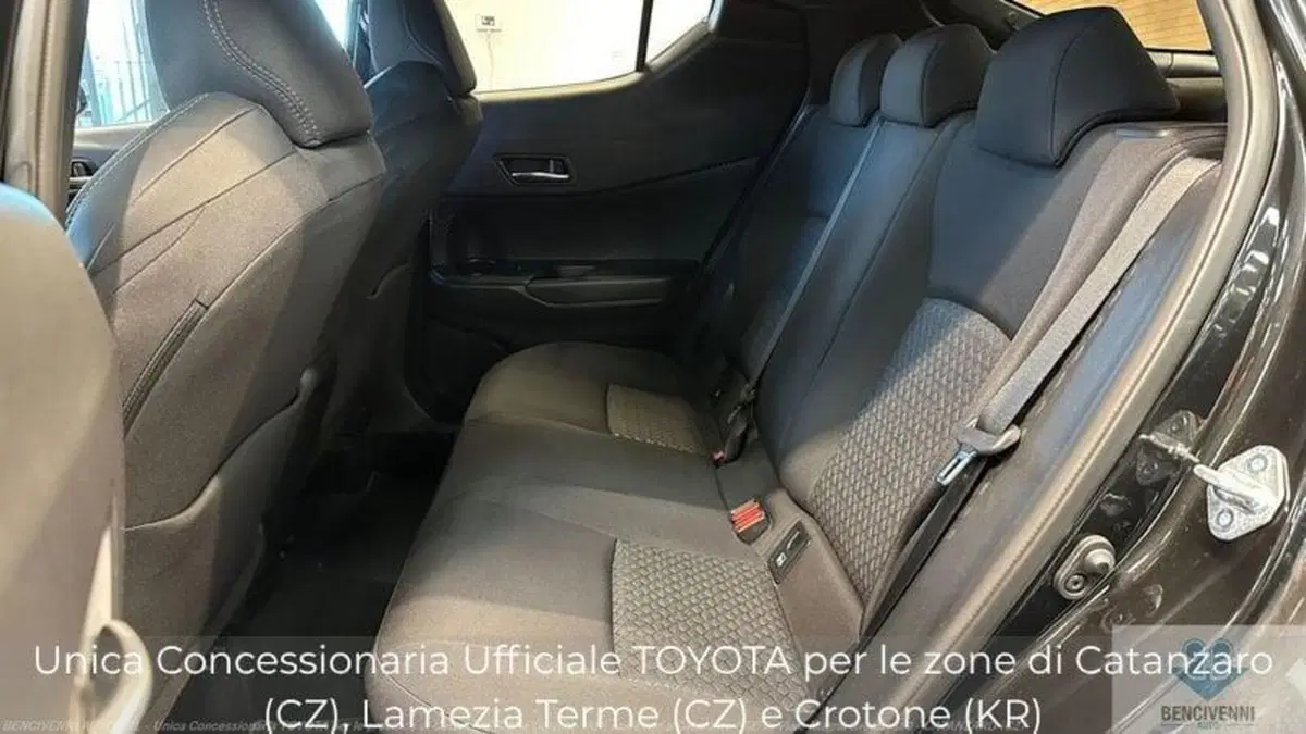 Toyota Toyota C-HR usata a Catanzaro (9)