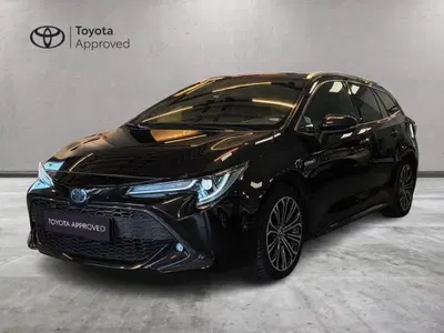 Toyota Corolla Touring Sports 2.0 Hybrid Style del 2019 usata a Catanzaro