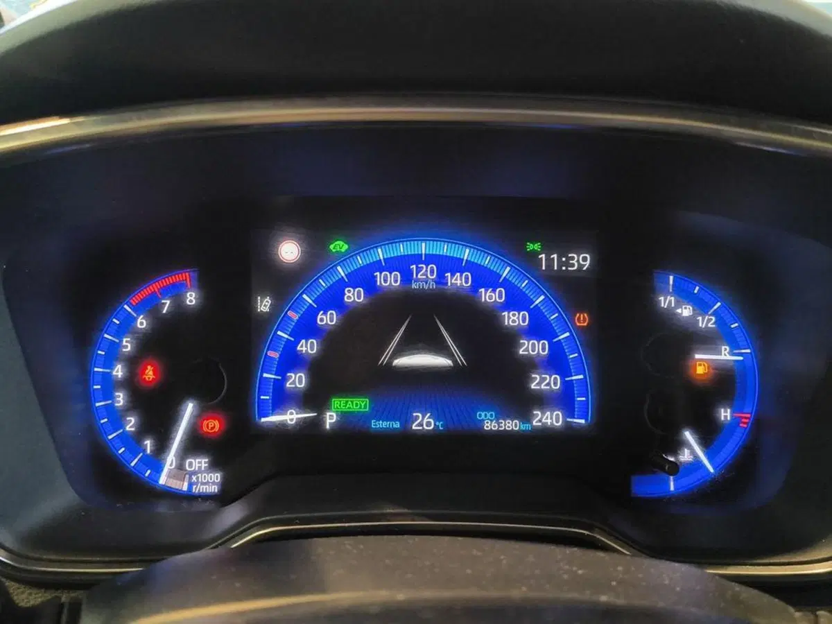 Toyota Corolla Touring Sports usata a Catanzaro (9)