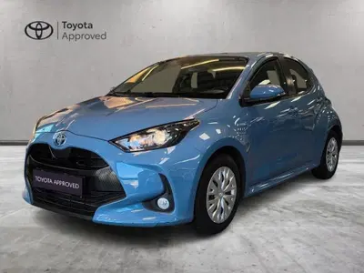 Toyota Yaris 1.5 Hybrid 5 porte Active del 2021 usata a Catanzaro
